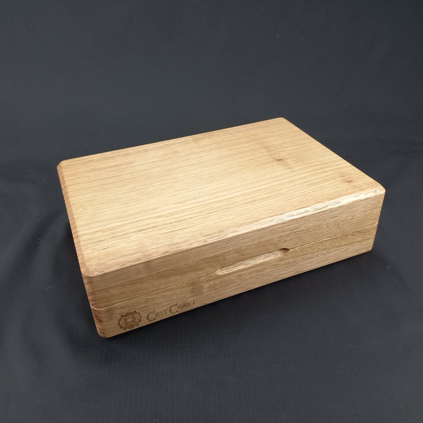 Adventurer Dice Vault Tasmanian Oak