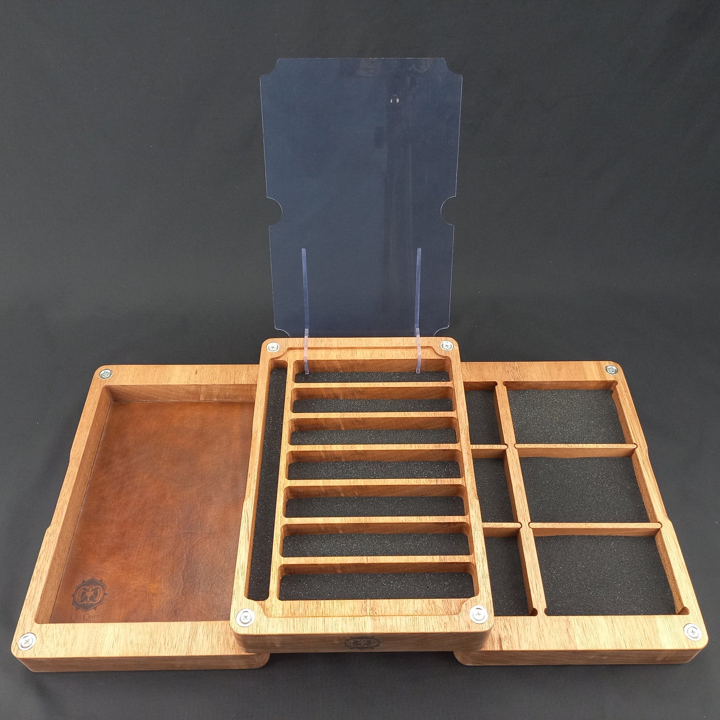 Master Dice Vault Queensland Maple