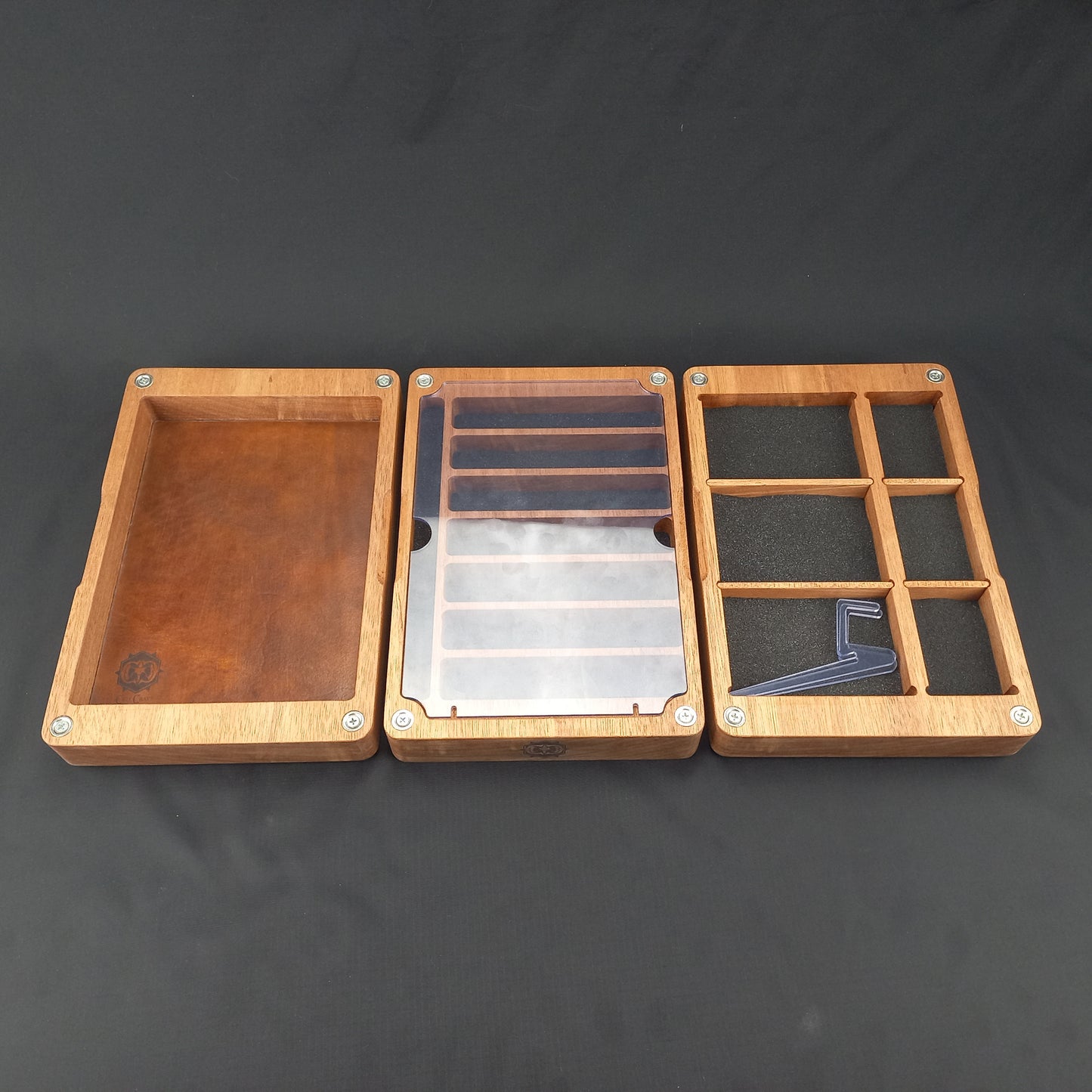 Master Dice Vault Queensland Maple