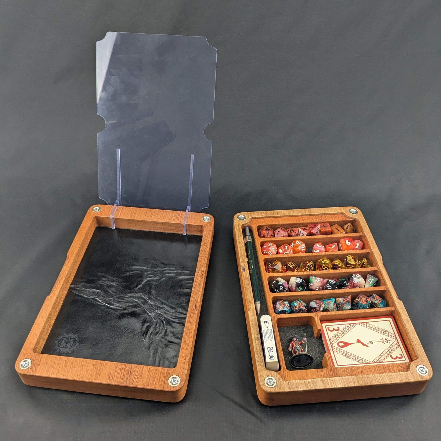 Adventurer Dice Vault Fijian Mahogany x Tasmanian Oak