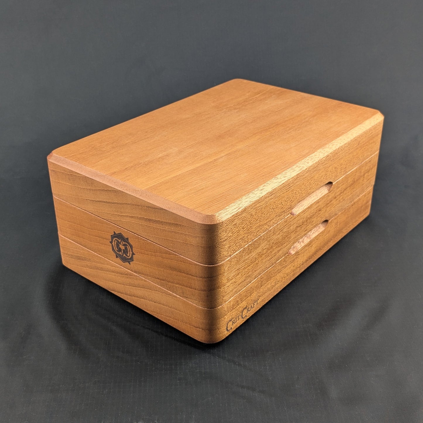 Master Dice Vault Fijian Mahogany