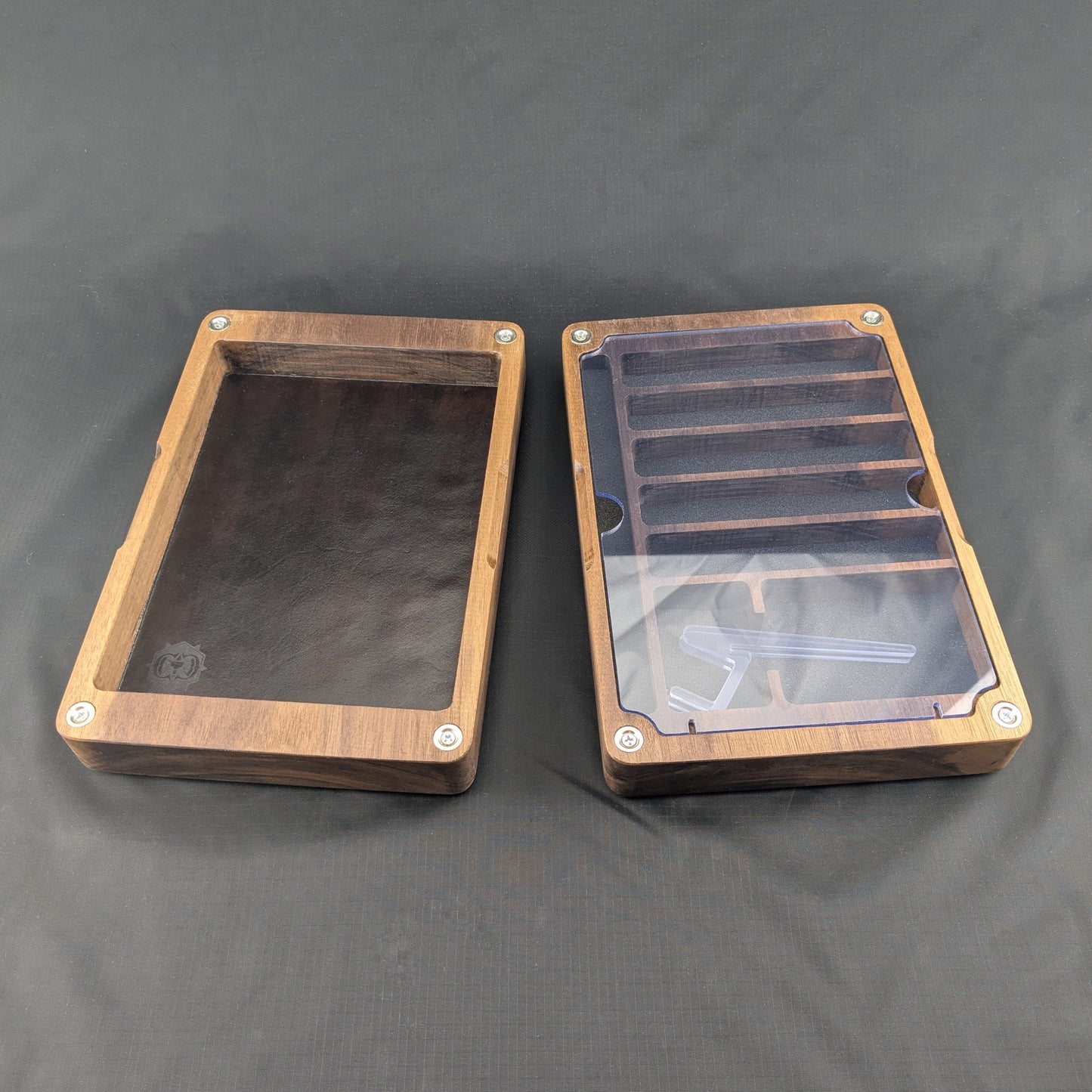 Adventurer Dice Vault American Wulnut