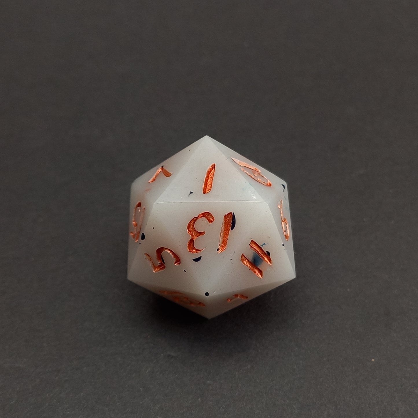 Onyx and Copper Milkbath D20