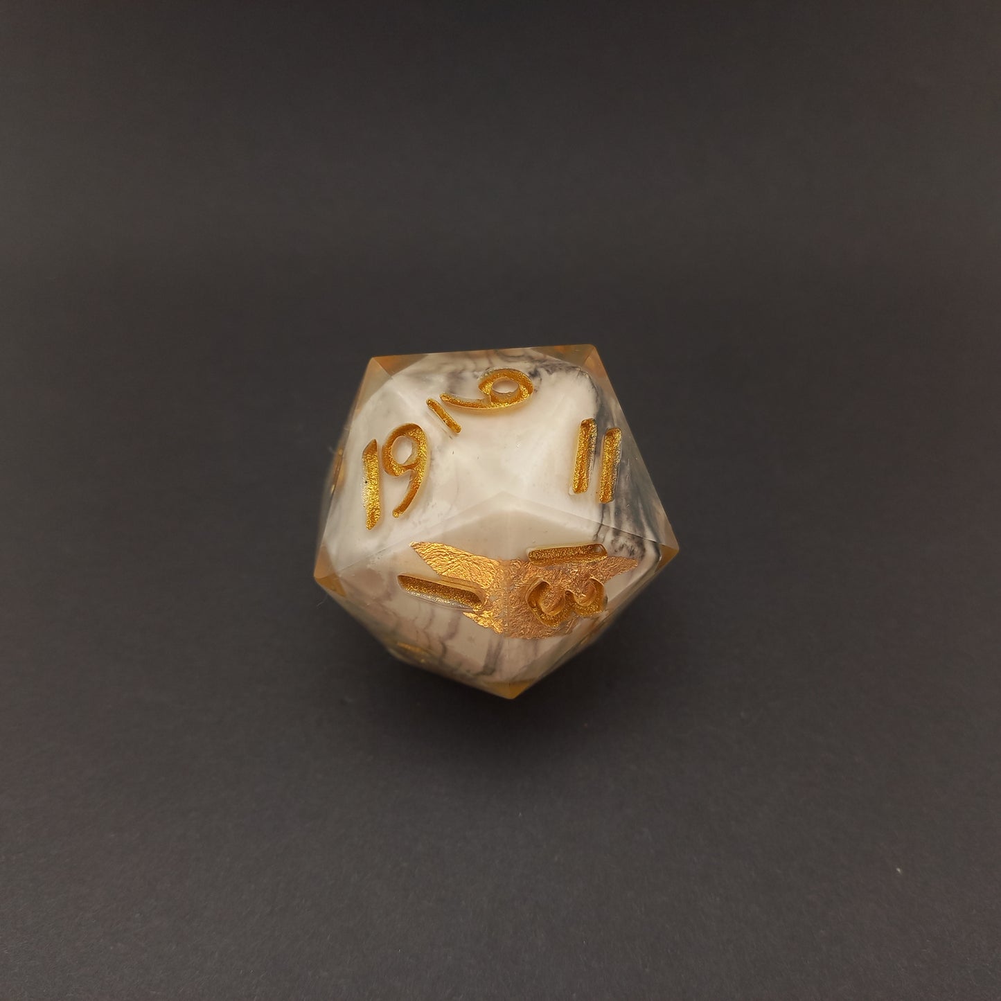 Gilded Marble 32mm Chonk D20